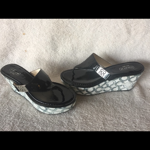 Authentic Coach Sandals - Picture 2 of 5